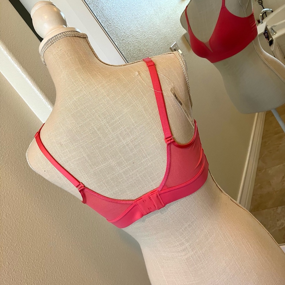 NWT Seamless soft pink mesh adjustable bralette, Soma size M - Picture 11 of 15